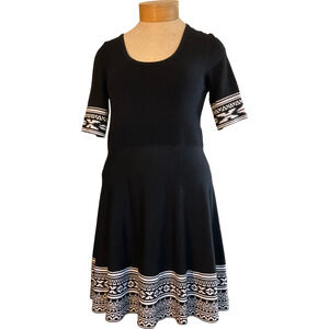 Xhilaration Women's XL Black Knit Dress Short Sleeve Tribal Aztec Pattern